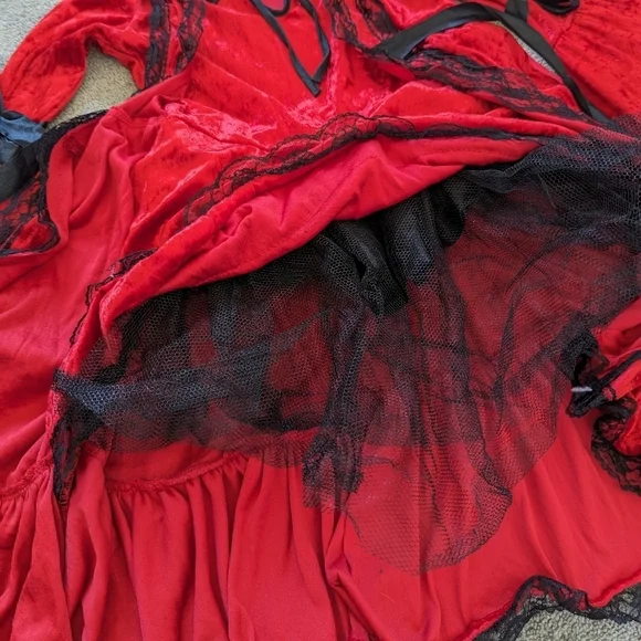 Gothic Red Velvet Red Riding Hood Lolita Costume - Picture 4 of 9